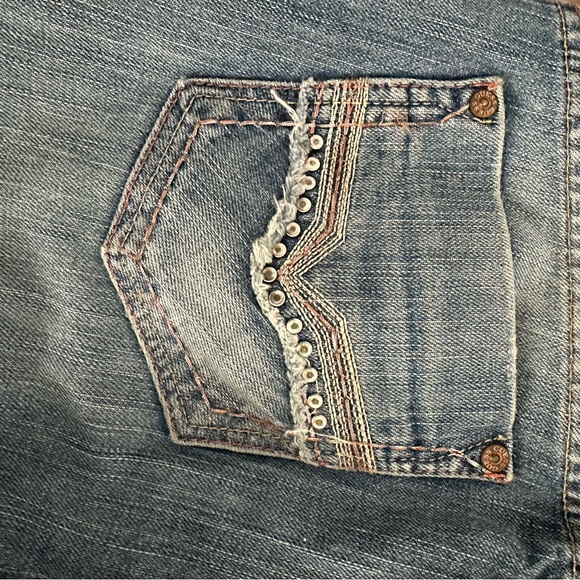 Guess boot cut jeans, size 28 - Picture 2 of 4